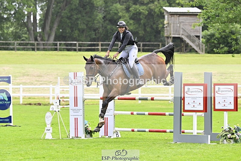 250613A-115908-00846 - Cls 2 Snr 1.15m Members Cup