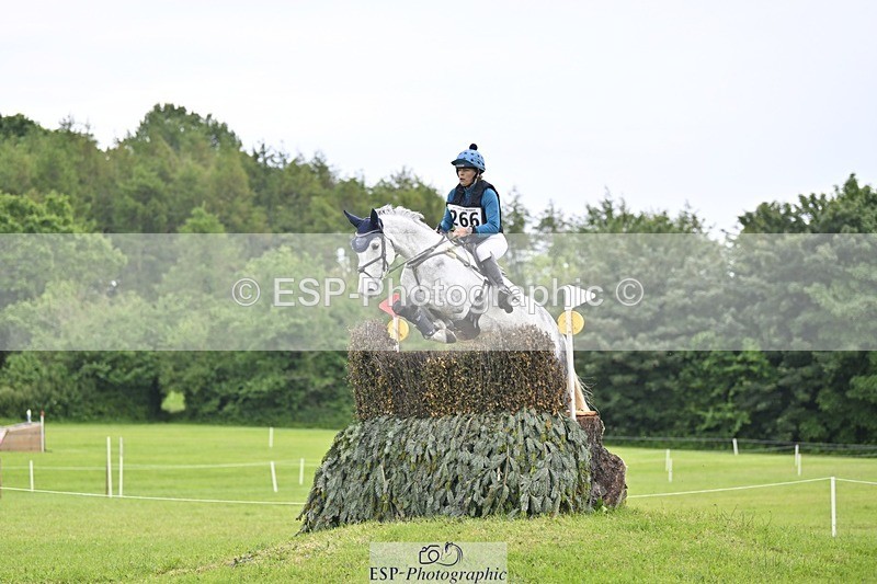 240525-164050-18383 - 266-CAPADOTIA_Z-Eliane_Lovell