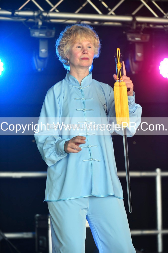 SH4_1509 - Tai Chi with Lisa Kay.