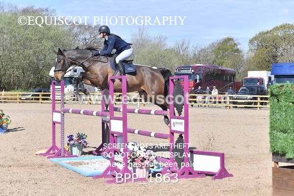 BPP_1863 - CLASS 19 SUN Senior Foxhunter/ 1.20m Open