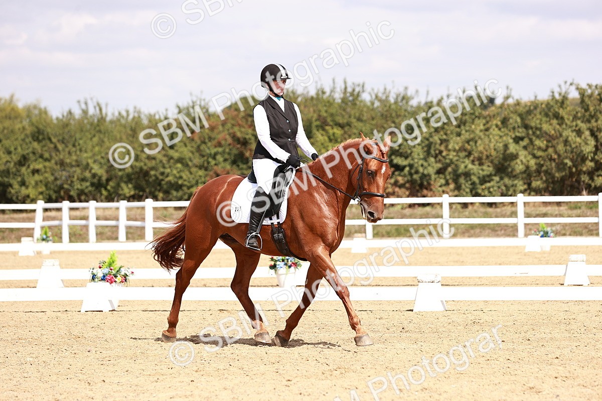 SBM_018491 - Class 17 - Novice 6