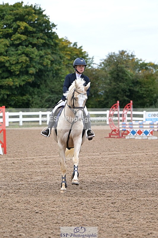 240925A-102404-00055 - Clear Round