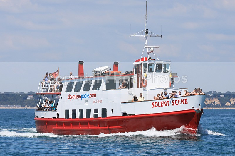 170618 SOLENT SCENE 1Y3A5407 - Commercial, Military & Naval Craft
