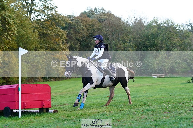 251025A-163358-22023 - H-607-Hannah.Bourgoine