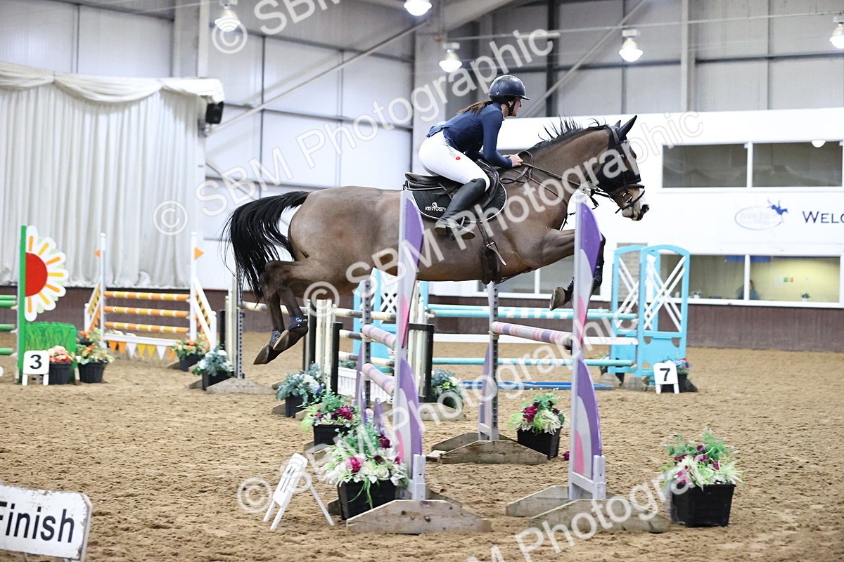 SBM_001596 - Class 4 - Senior Newcomers - 1.10m Open