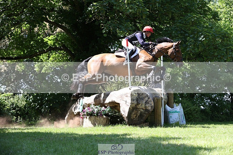 230527-142737-09600 - 327-ROMANTIC-Rosie_Fry-XC