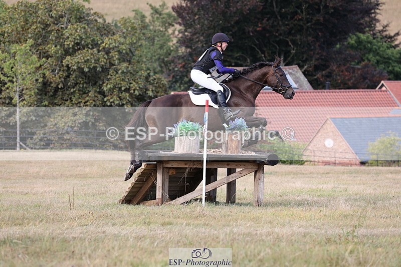 250802A-174238-08590 - H-352-Emma.Hurworth-STEREN.OF.AVALON