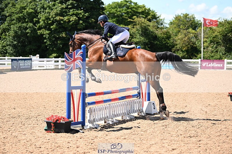 240728A-123230-08541 - Cls 32 85cm Amateur Qualifier