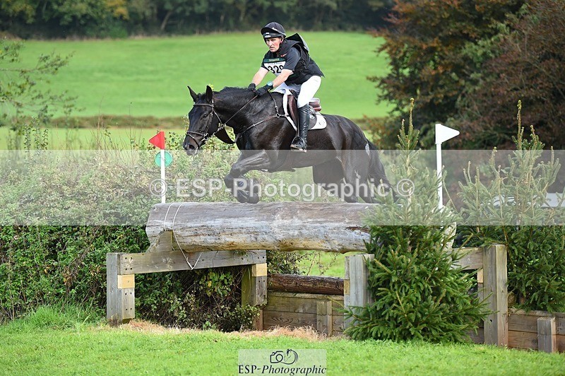 231022-134510-28502 - 329-RINGFORT.REVE.DU.MOULIN-Andrew.Downes-XC