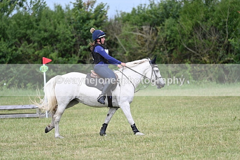 WJ7_5137 - 60cm XC Time 10:17 to 10:49