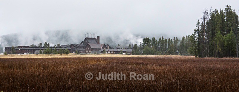 Old Faithful Inn - Yellowstone