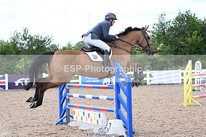 240619A-145033-00786 - Cls 4 Snr Newcomers and 1.10m Open