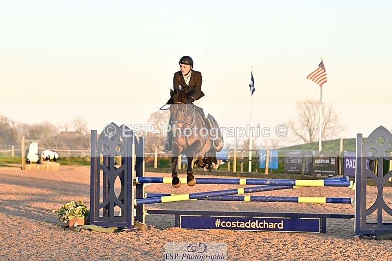250401-192422-00996 - 90cm Classes
