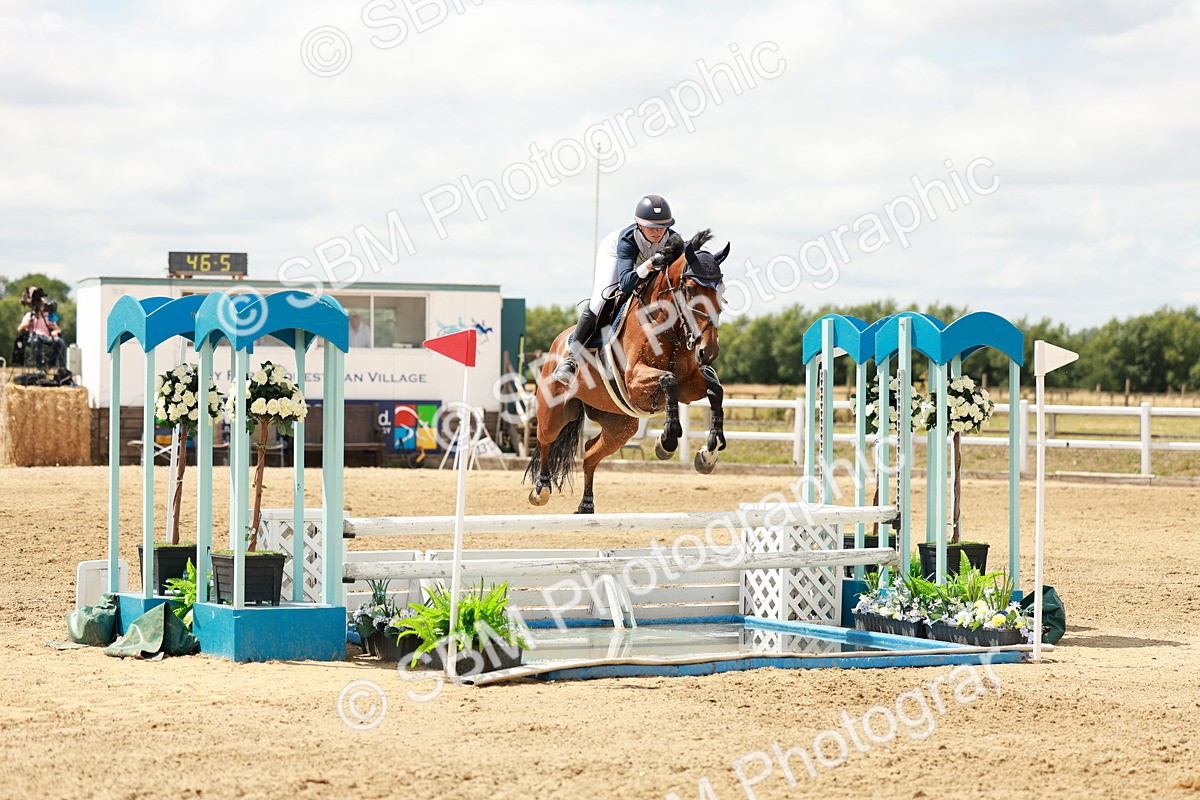 SBM_018490 - Class 21 - Senior Newcomers Championship 2d Rd