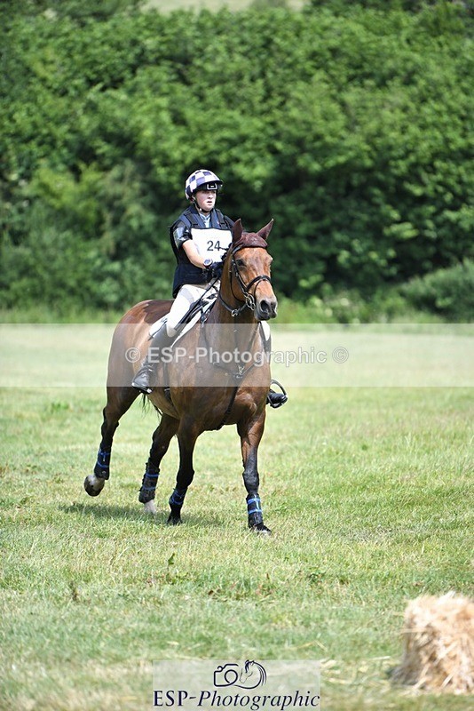 230625-112916-02077 - XC 90cm 11.00 to 12.00