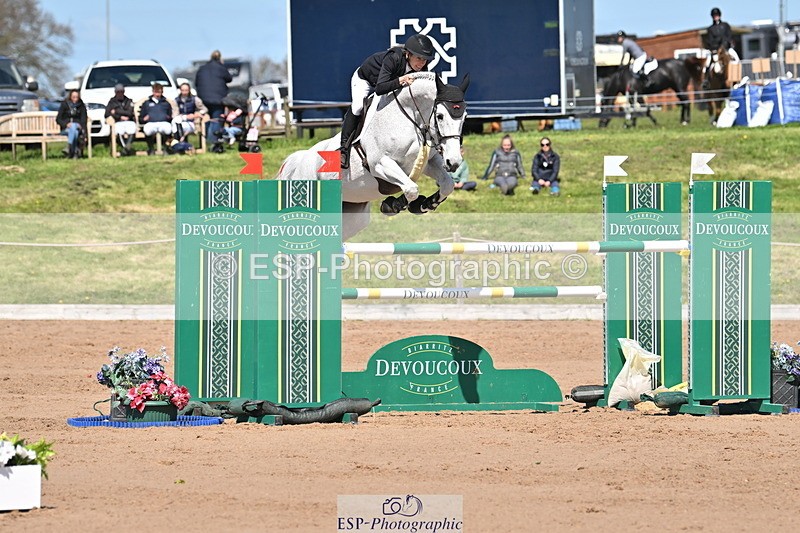 240420A-134842-11495 - Cls 7, 2 Star Medium Tour 1.35m