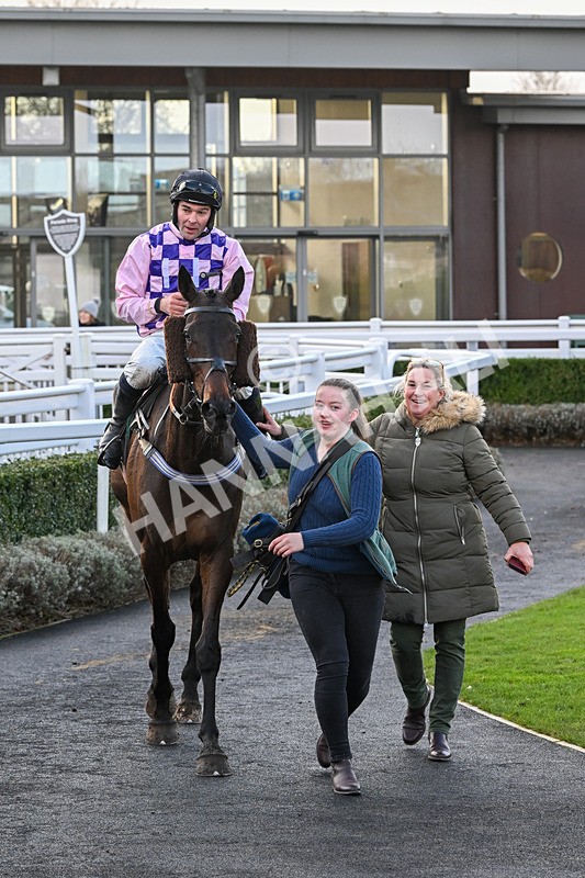 120224-Race 4-Val Dancer-1468 - Race 4