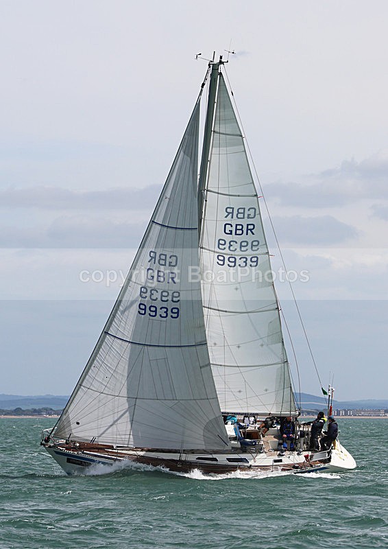 130601 GBR9939 WT7A9491 - ROUND THE ISLAND RACE - 1st June 2013