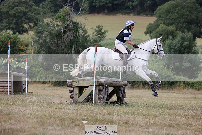 250802A-160516-07466 - G-310-Laura.Pitman-CARROW.IROKO