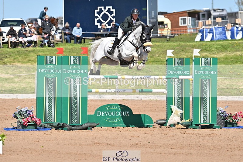 240420A-133408-11403 - Cls 7, 2 Star Medium Tour 1.35m