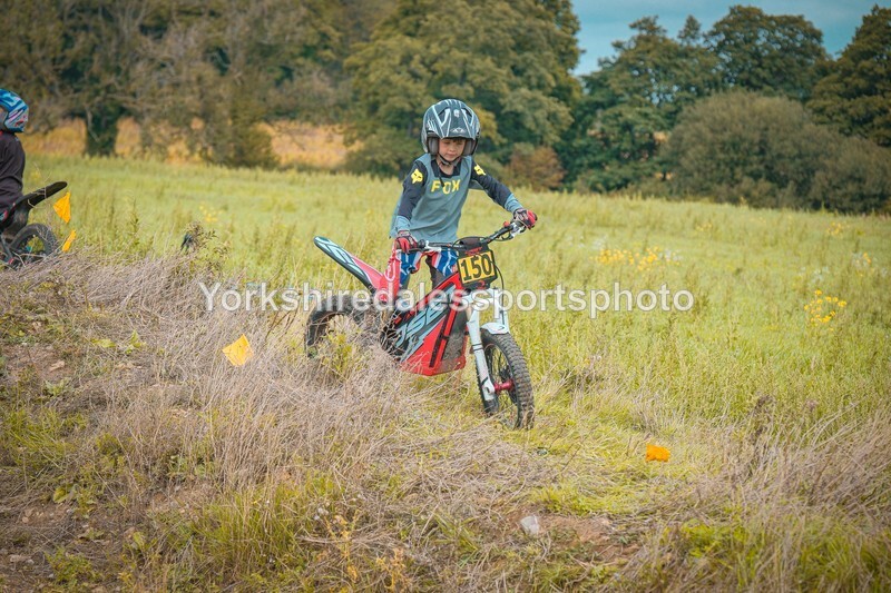 DSCF0291 - Ripon MC Trial 27/09- kids