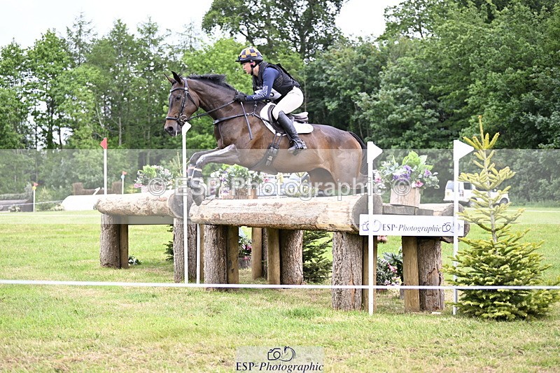 250524A-165253-14625 - C-275-Kat.Raybould-ROYAL.CATCH