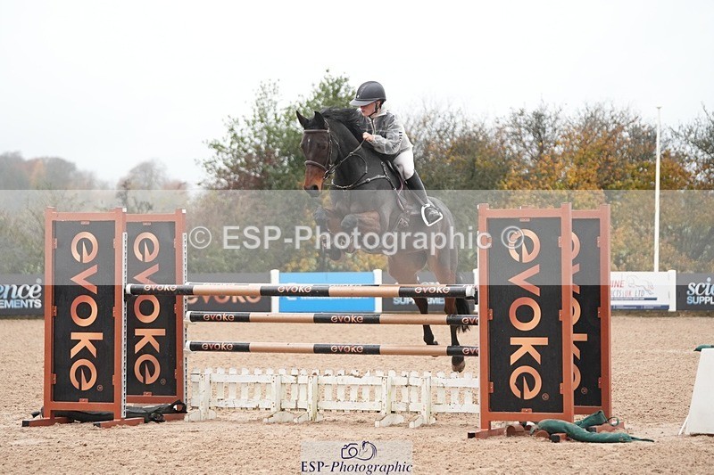 251107-133658-01193 - Cls 6 Foxhunter and 1.20m Open