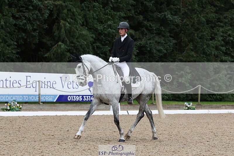 241024-155459-04943 - 236-Musa.Hussain-LIQUID.LUCK