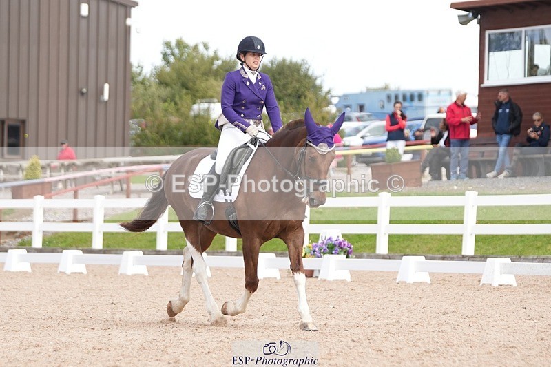 250906-132237-03607 - 017-Natalie.RosewarnePenpont.Fancy.That