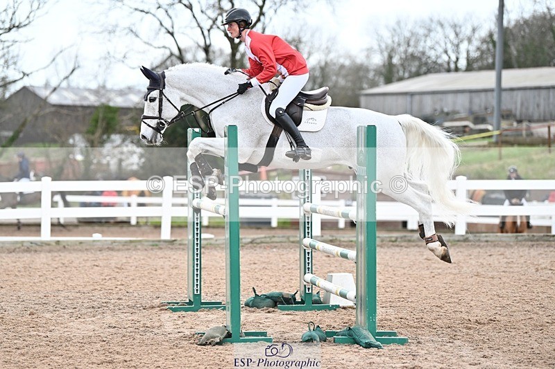 241206-132104-00981 - Cls 5 Newcomers and 1.10m Open