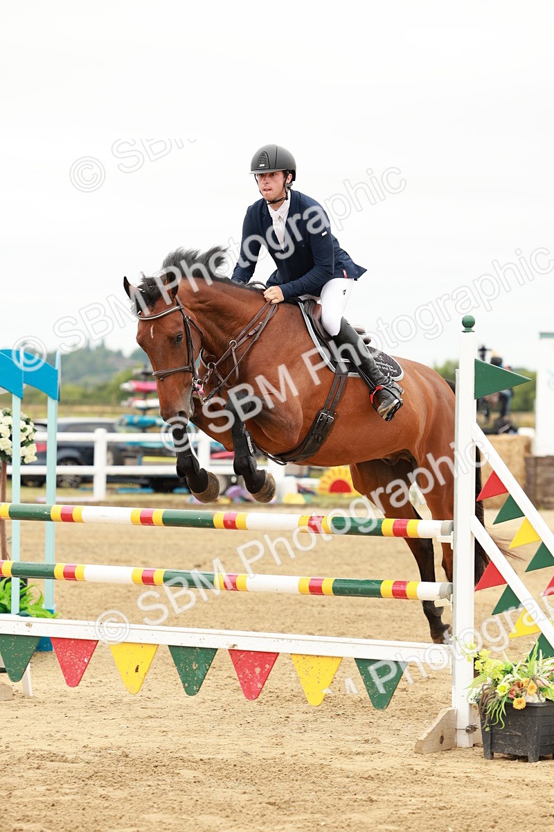 SBM_016658 - Class 20 - Senior Newcomers - 1.10m