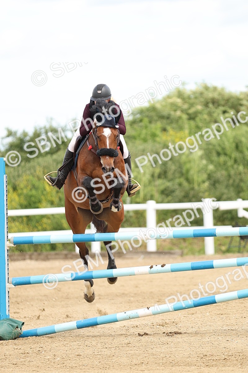 SBM_000929 - Class 4 - Senior Newcomers - 1.10m