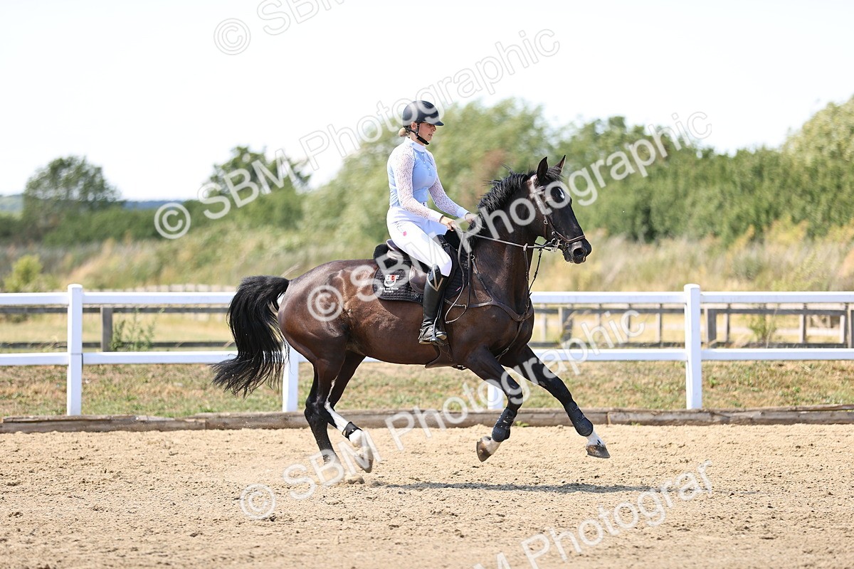 SBM_014940 - Class 15 - Senior Newcomers - 1.10m Open