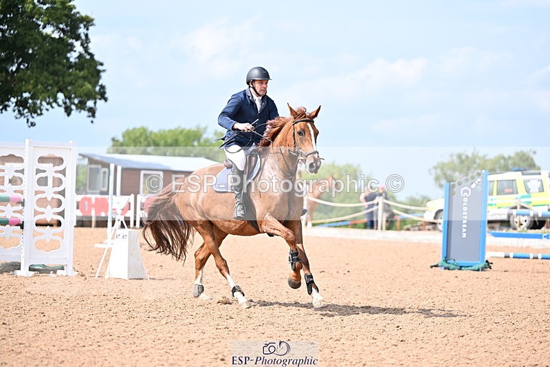 240828A-140953-00808 - Cls 4 Snr Newcomers and 1.10m Open