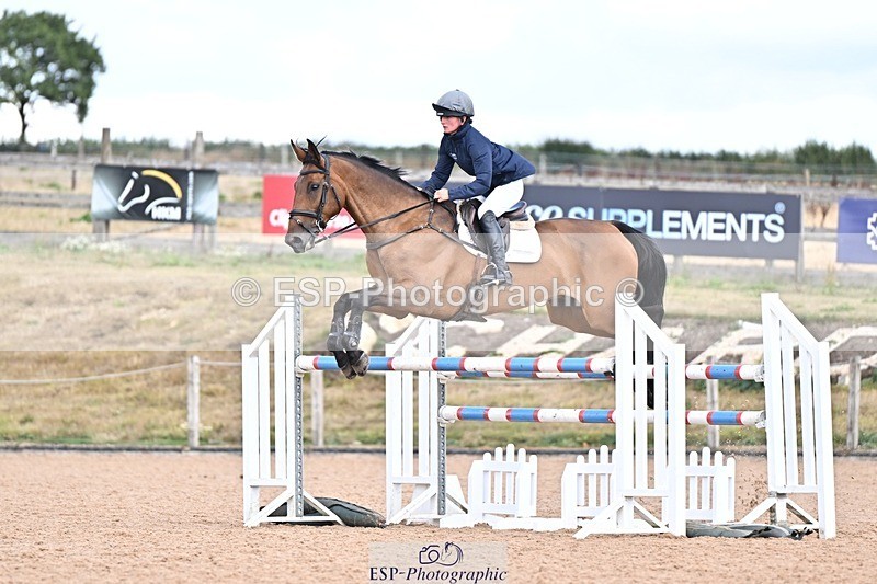 260819-144454-01211 - Cls 6 Foxhunter and 1.20m
