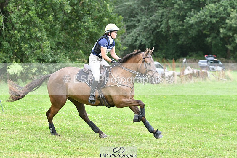 240804-133305-14890 - 505-Kate_Jupp-TEMPLEBREADYS_ROYAL_SPIRIT