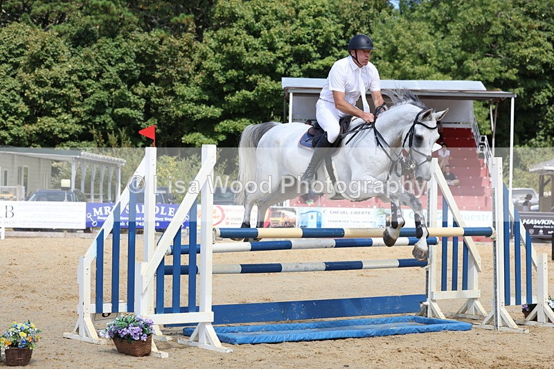 3E7A1771 - Class 8: Senior Newcomers/1.10m open
