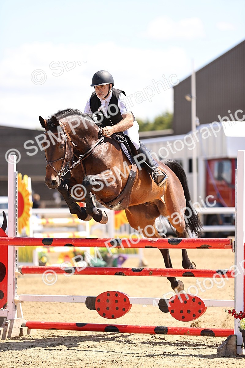 SBM_014473 - Class 15 - Senior Newcomers - 1.10m Open