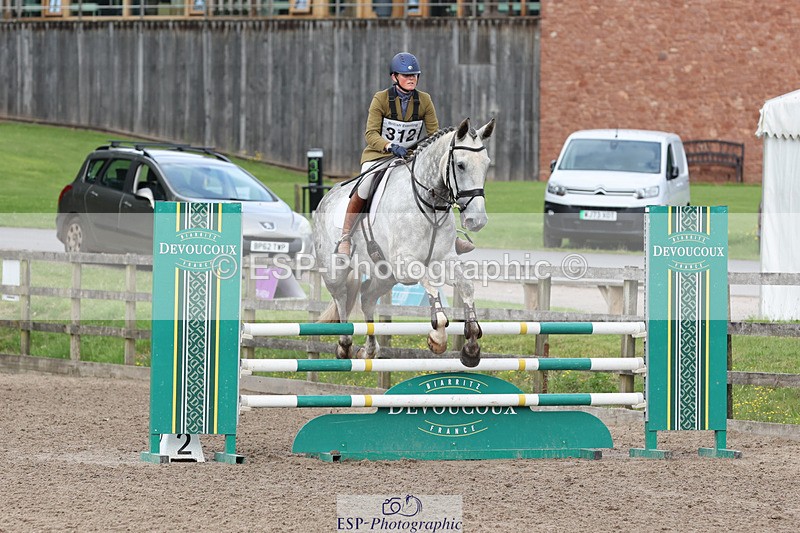 240804-101516-10964 - 312-Charlotte_Billson-KILLYCLOGHAN_MR_MOONSHINE