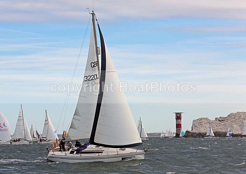 130601 GBR3220L WT7A7920 - ROUND THE ISLAND RACE - 1st June 2013