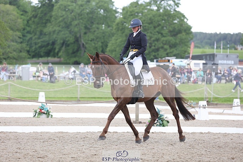 240524-140722-09670 - 279-MHF_LADY-Poppy_von_Maltzahn