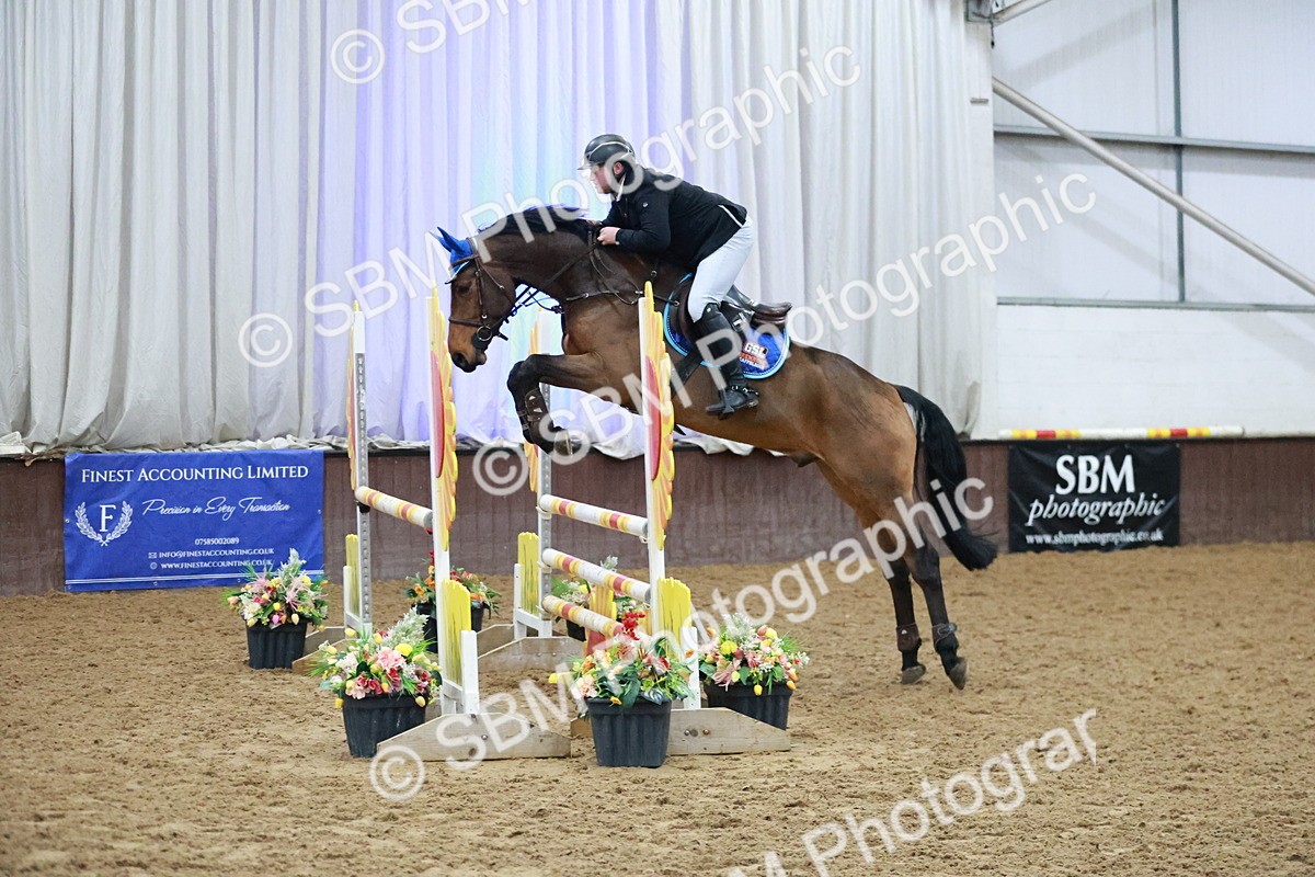 SBM_004607 - Class 17 - Senior Newcomers - 1.10m