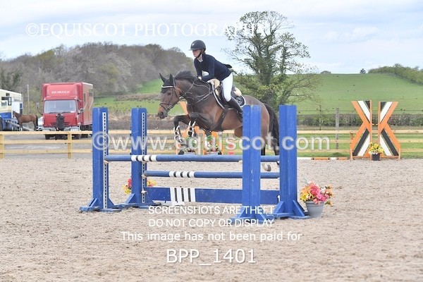 BPP_1401 - CLASS 15 SAT Senior BritiNovice/ 90cm Open