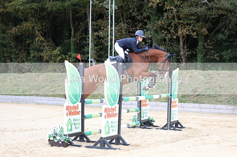 3E7A3030 - Class 8: Senior Newcomers/1.10m open