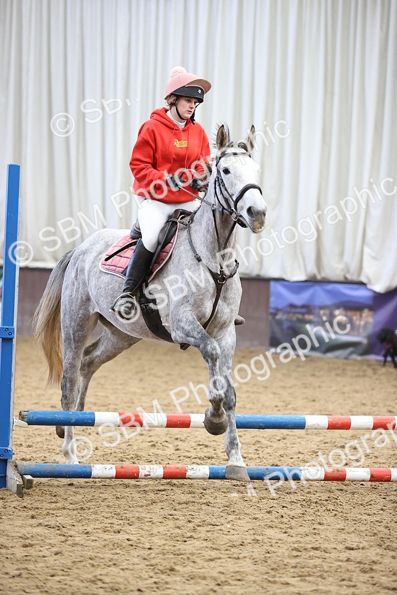 SBM_001445 - Class 3 - Horse & Hound 60cm