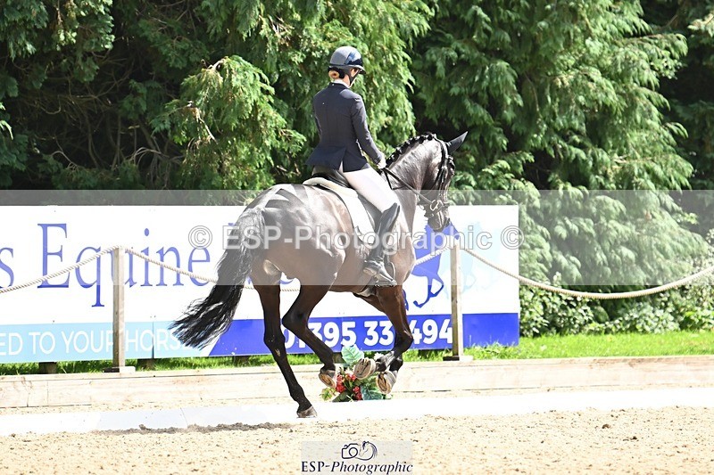 240811-141821-06321 - 115-Lucy.Amy-Millenium.Falcon