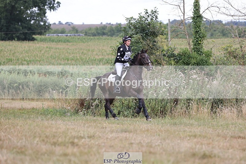 250802A-153755-06794 - F-284-Roxi.Foster-SKYES.ARCOS