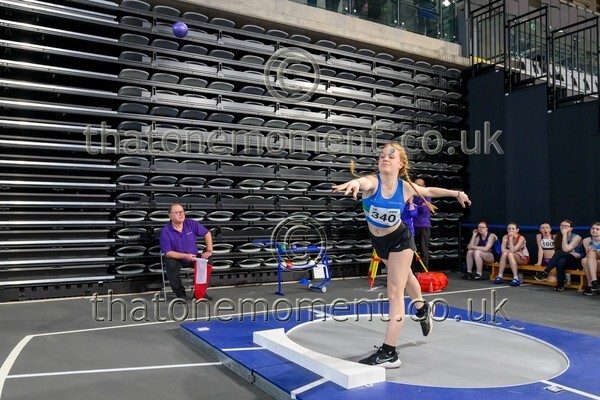 AgeInd25SAT-921838 - Field Female