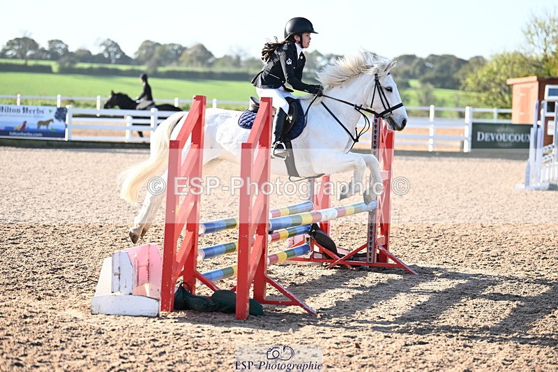 241026A-102222-00131 - SAT Cls 3 Pony Intro 70cm