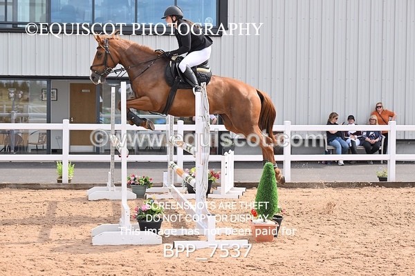 BPP_7537 - CLASS 15 FRI Senior 1.05m Open